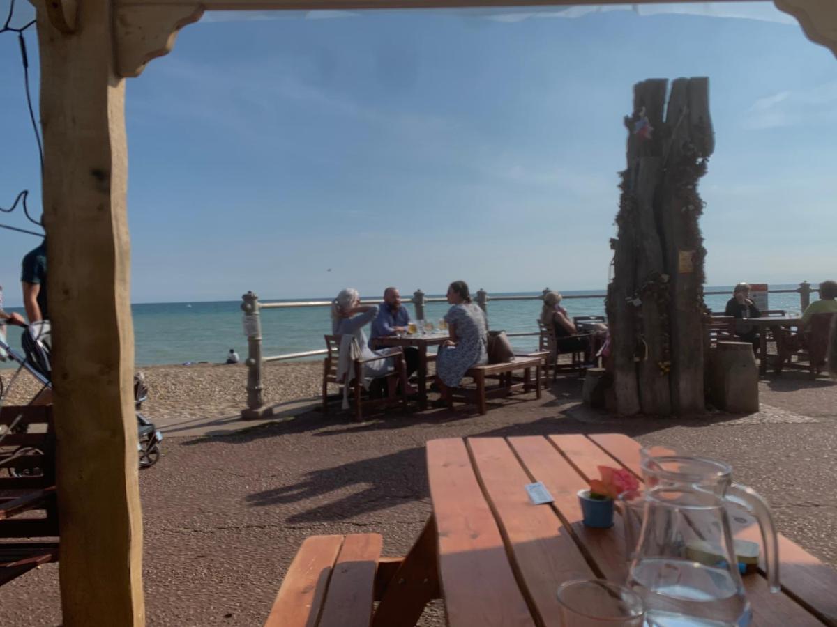 Bed For The Night, Close To Beach, Shops , Train St Leonards-on-Sea Exteriör bild